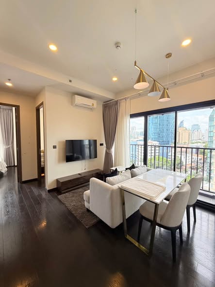 living room and bedroom of Park​ Origin​ Thonglor