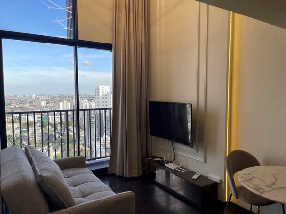 living room and bedroom of Park​ Origin​ Thonglor