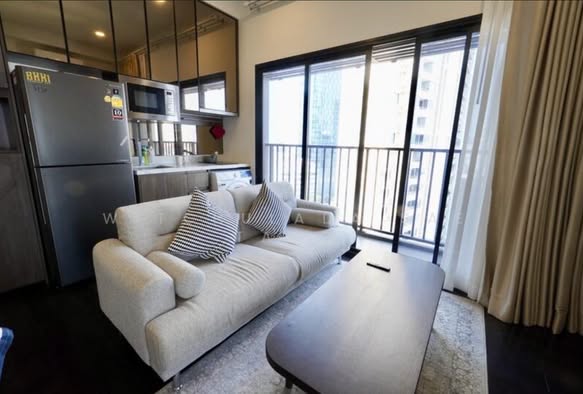 living room and room interior of Park​ Origin​ Thonglor