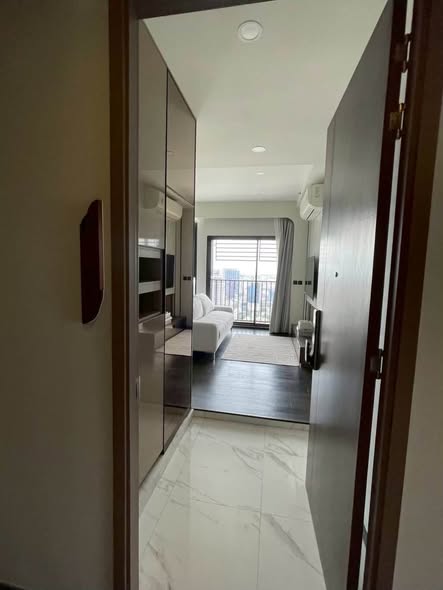 room interior of Park​ Origin​ Thonglor