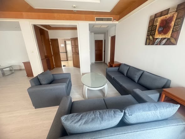 living room of PARKROYAL Suites Bangkok