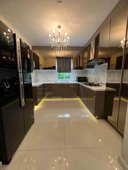 kitchen of Passorn Prestige Jatuchot-Watcharaphon