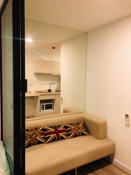 room interior of Pause 115
