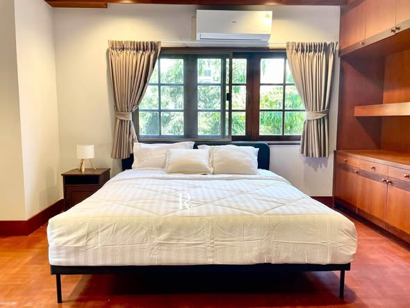 bedroom of Paw House