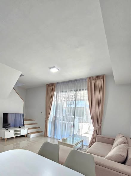 bedroom and living room of Pleno Sukhumvit-Bangna 2