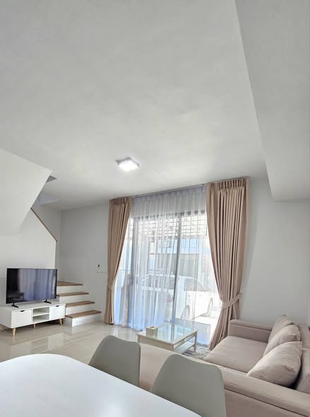living room and bedroom of Pleno Sukhumvit-Bangna 2