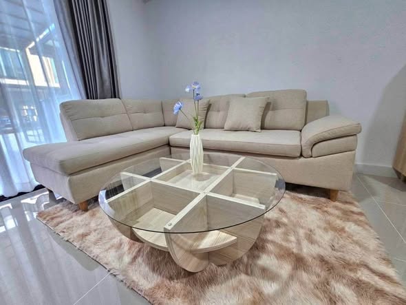 living room and room interior of Pleno Sukhumvit-Bangna 2