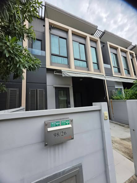 พลีโน่ สุขุมวิท-บางนา Pleno Sukhumvit-Bangna