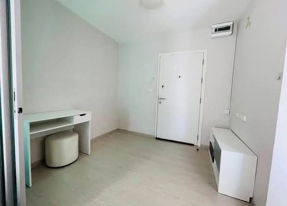 bedroom of PLUM CONDO ราม 60 อินเตอร์เชนจ์