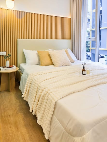 bedroom of PLUM CONDO ราม 60 อินเตอร์เชนจ์