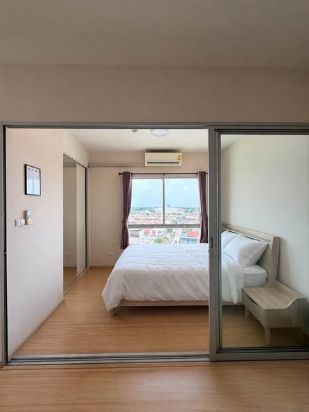 bedroom and room interior of Plum Condo Bang Yai Station.