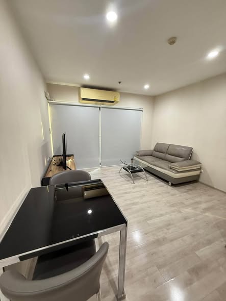 living room and room interior of Plum Condo Central Station Phase 1