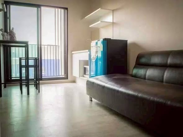 bedroom and living room of Plum Condo Central Station Phase 2
