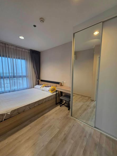 bedroom and room interior of Plum Condo Central Station Phase 2