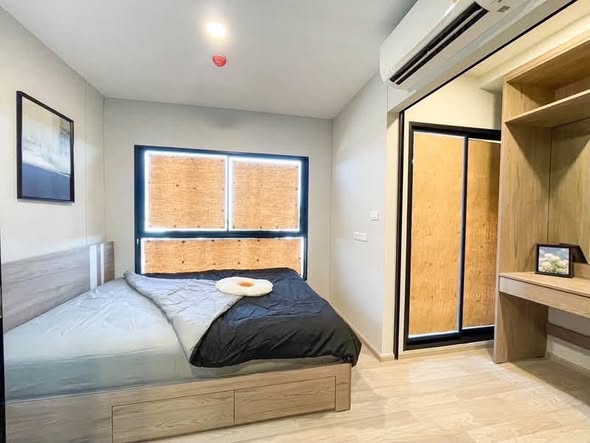 bedroom and room interior of Plum Condo Sukhumvit 97.1