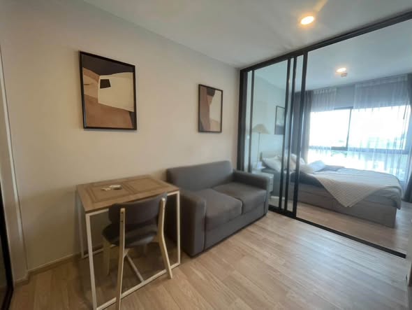 bedroom and room interior of Plum Condo Sukhumvit 97.1
