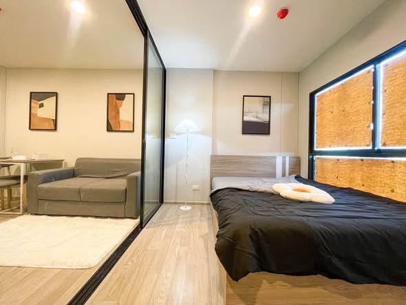 bedroom and room interior of Plum Condo Sukhumvit 97.1