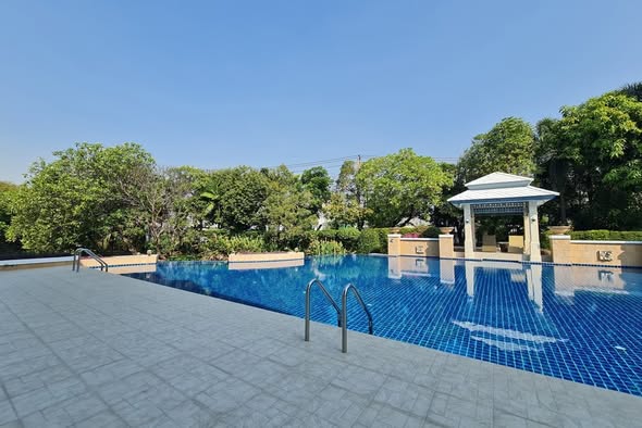 pool of บ้านเดี่ยวแต่งสวยพร้อมอยู่ทำเลทอง