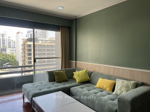 bedroom and living room of Prasanmitr Condo