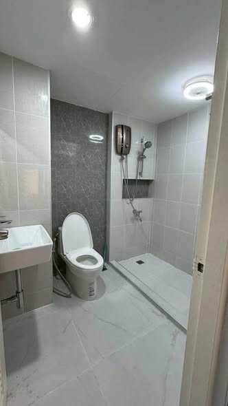 Pratunam Prestige Condominium