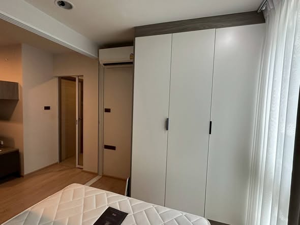 bedroom and room interior of Premio Quinto