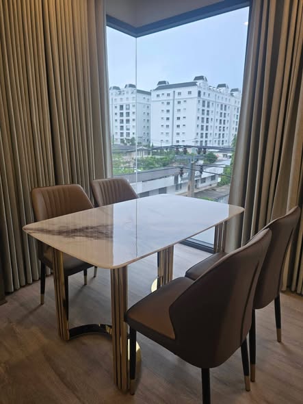 room interior of PYNN Soonvijai