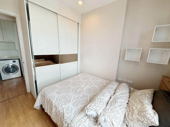bedroom of Q House Sukhumvit 79