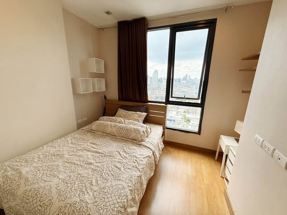 bedroom of Q House Sukhumvit 79