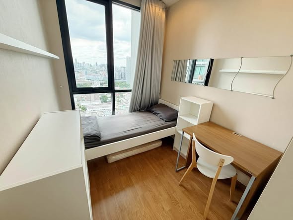 bedroom of Q House Sukhumvit 79