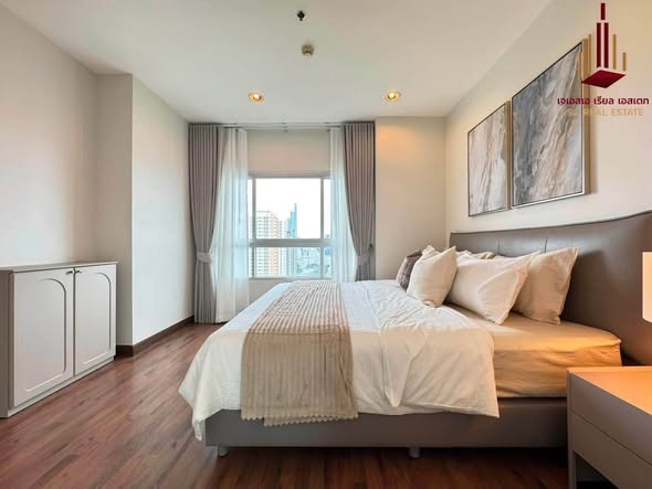 bedroom of Q.House Sathron