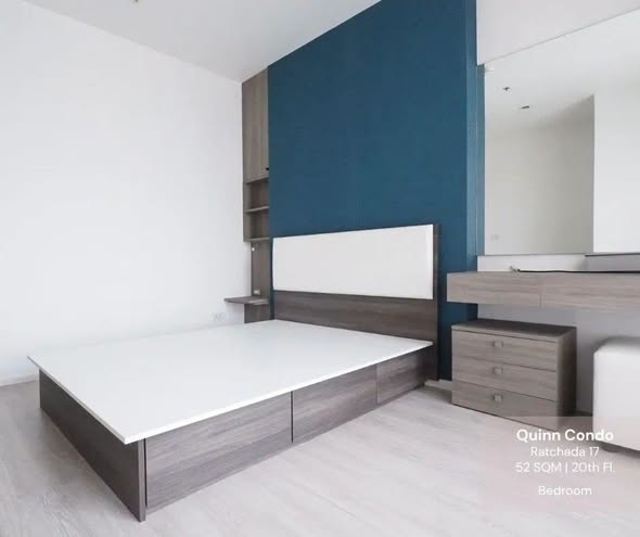 bedroom of Quinn Ratchada 17