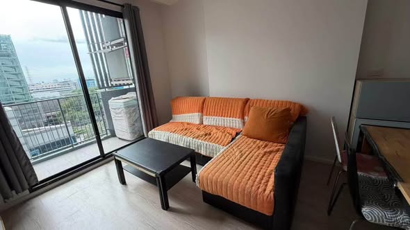 bedroom of Quinn Ratchada 17