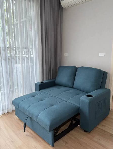 living room of Quinn Ratchada 17