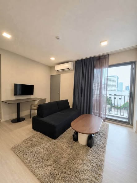 bedroom and living room of Quintara Phume Sukhumvit 39