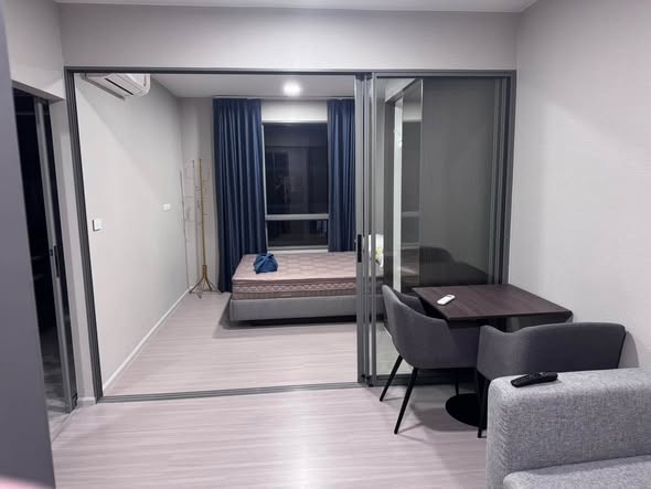 bedroom and room interior of Quintara Phume Sukhumvit 39