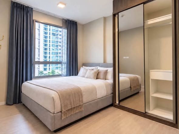 bedroom and room interior of Quintara Phume Sukhumvit 39