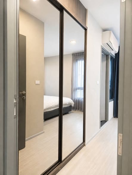 bedroom and room interior of Quintara Phume Sukhumvit 39