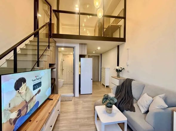 living room of Ramada by Wyndham Bangkok Sukhumvit 87