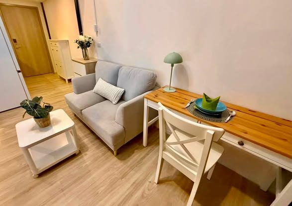 living room and room interior of RAMADA RESIDENCE SUKHUMVIT 87