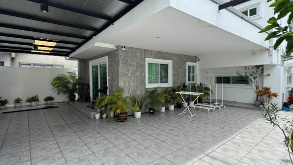 Ramkhamhaeng 112 Alley