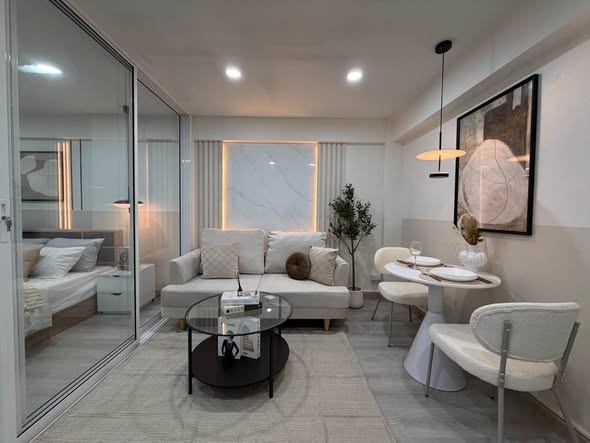 living room and room interior of Ratchada Resort Condo