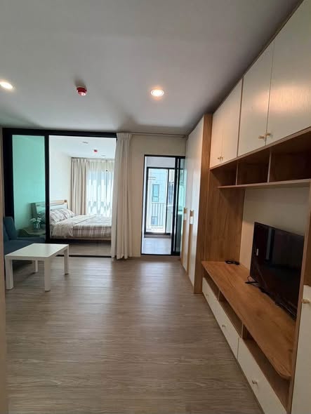 bedroom and room interior of REACH Phahon Yothin 52 (รีช พหลโยธิน 52)