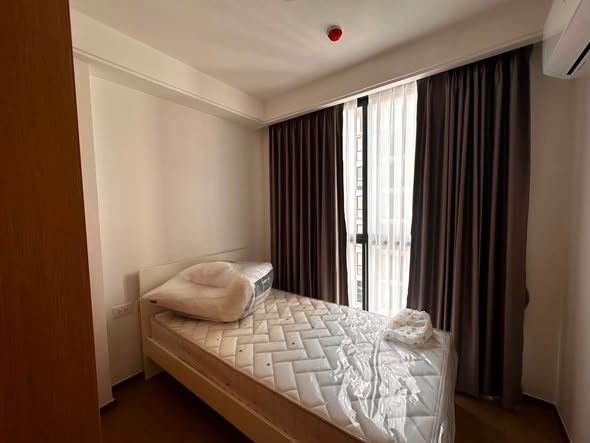 bedroom of Regal Srinakarin 40