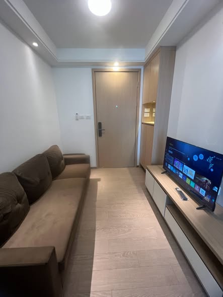 living room and room interior of Regal Srinakarin 40