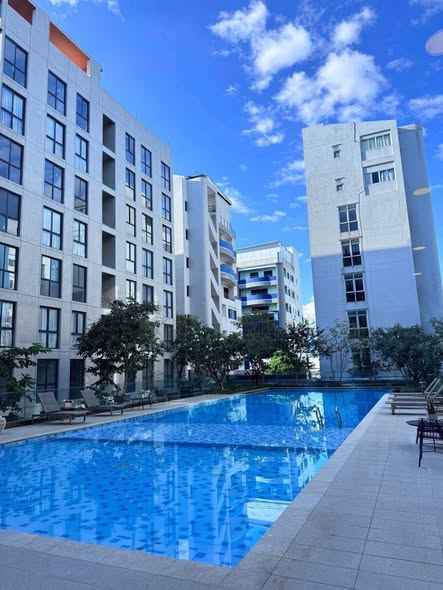 pool of Regal Srinakarin 40