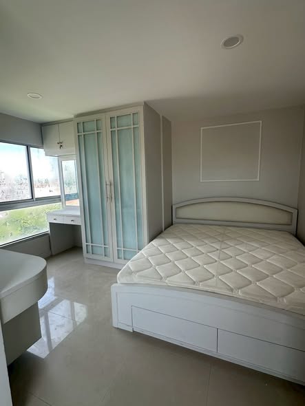 bedroom of Regent Home 6/1 Prachachuen
