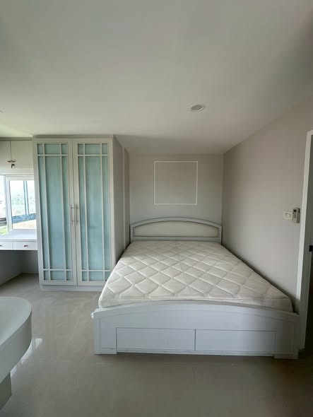 bedroom of Regent Home 6/1 Prachachuen