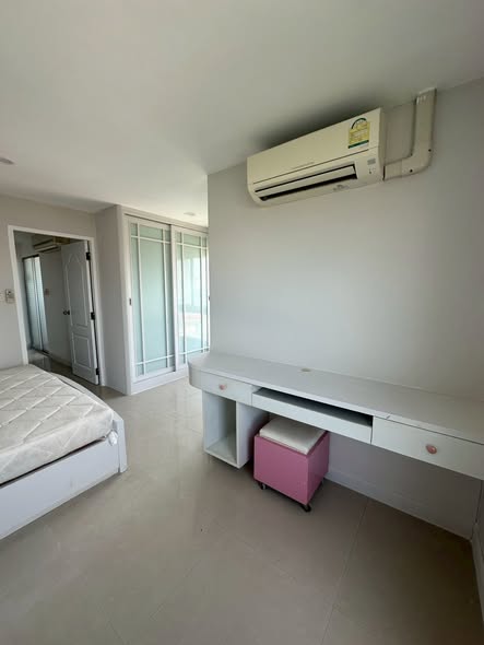 bedroom and room interior of Regent Home 6/1 Prachachuen