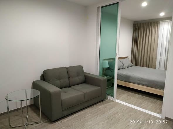 bedroom and room interior of Regent Home 97/1