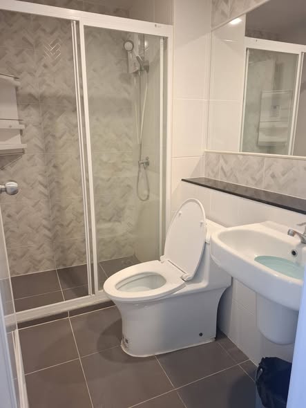 bathroom of Regent Home Bangna (รีเจ้นท์โฮม บางนา)